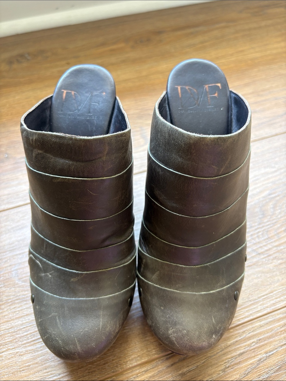 Diane Von Furstenberg Olive brown Leather Mule Heels